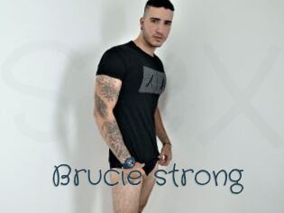 Brucie_strong