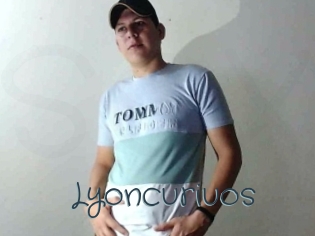 Lyoncuriuos