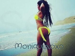 Moniquexoxo