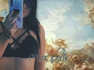 Mia_pink