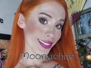 Moonxwhite