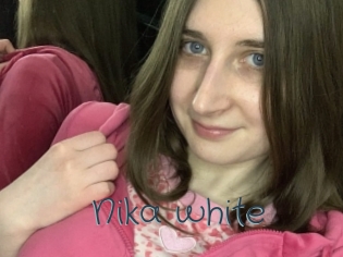 Nika_white