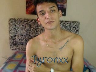 Tyronxx